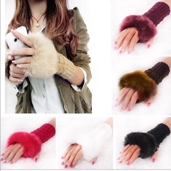BRAND NEW Khaki Faux Fur Cuff Crochet Knit Fingerless Gloves OS - Picture 3 of 4